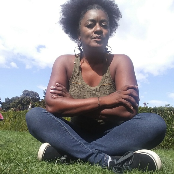 Meet your Posher, GG - Picture 4 of 4